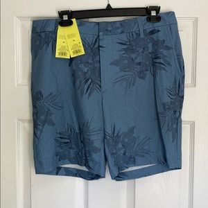 Men’s Golf Shorts - size 34/XL